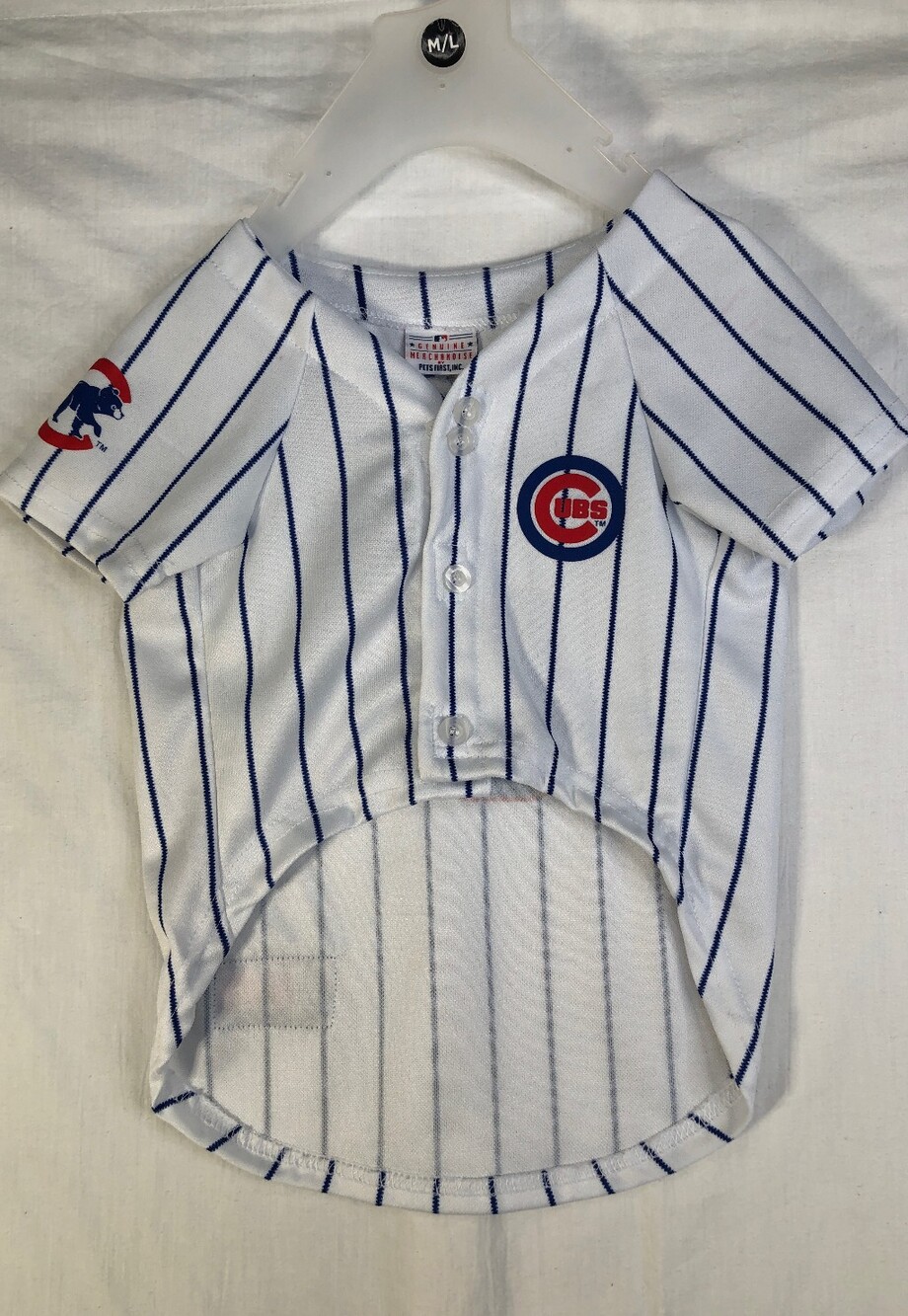 White & Blue Pinstripe Cubs Major Leauge Baseball Jersey for Dogs. Size L New